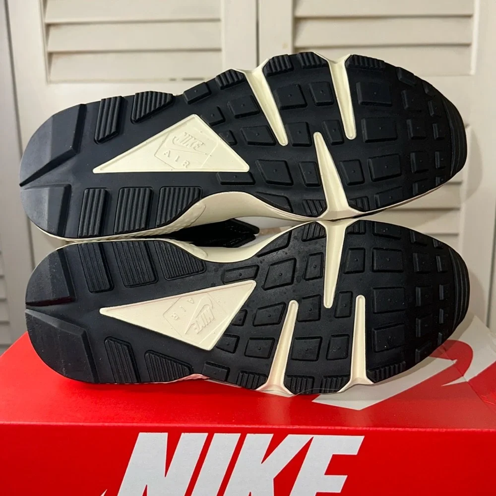 🥳HP🎉| WMNS Nike Air Huarache “Pixel Game”… - Picture 7 of 7